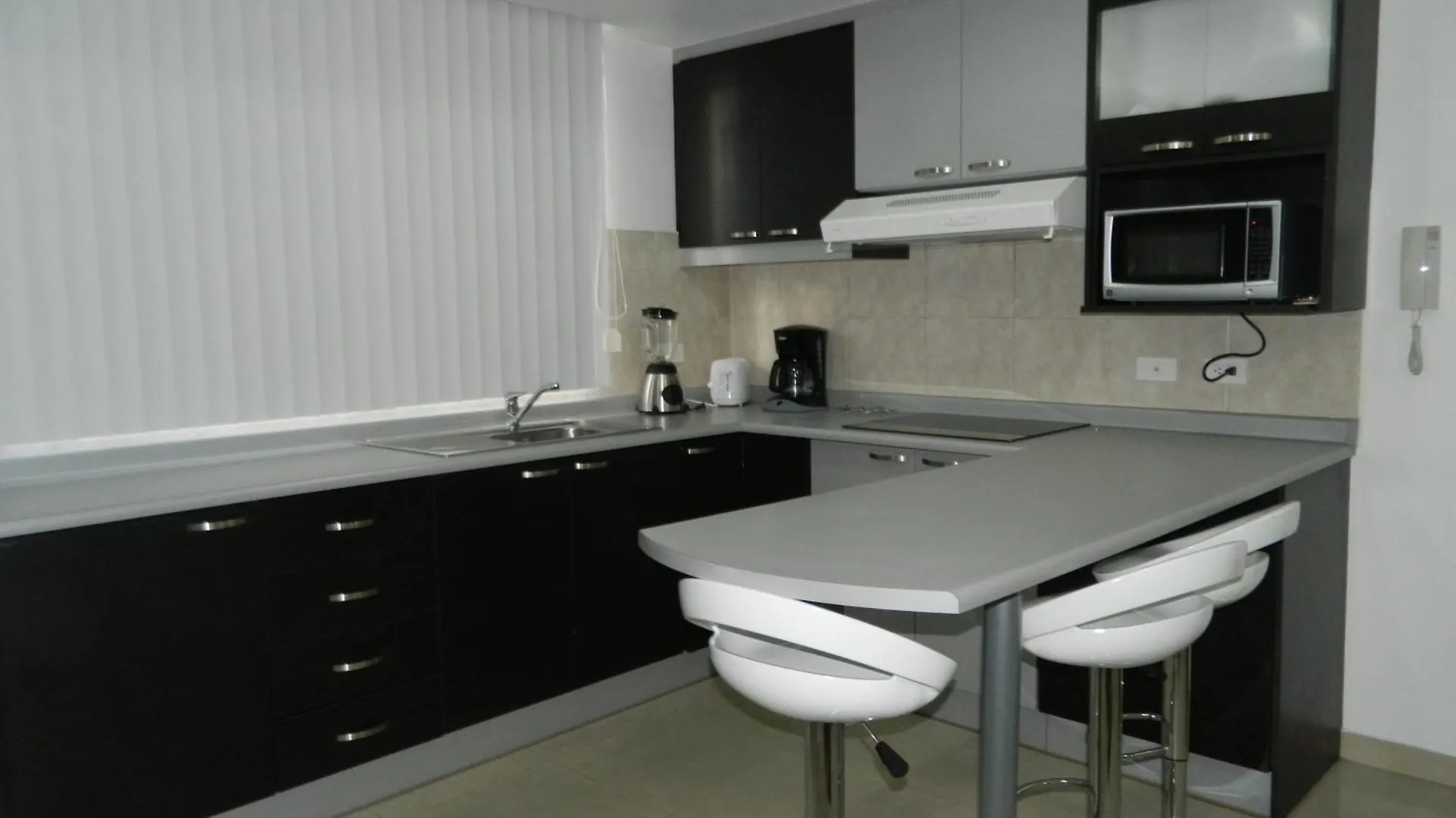 Itsahome Apartments - Torre Van Gogh كويتو